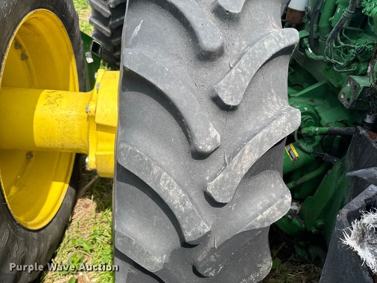 image for item YA3971 2014 John Deere 8360R MFWD tractor