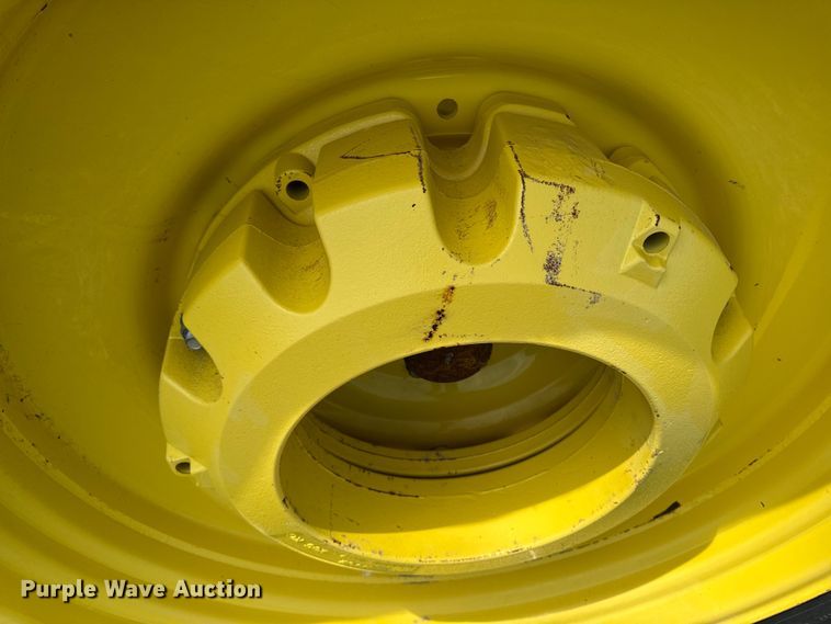 image for item YA3971 2014 John Deere 8360R MFWD tractor