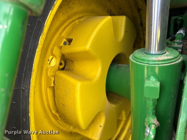 image for item YA3971 2014 John Deere 8360R MFWD tractor