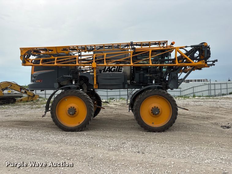 image for item YA4014 2016 Hagie STS12 sprayer