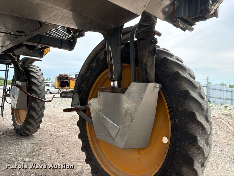 image for item YA4014 2016 Hagie STS12 sprayer