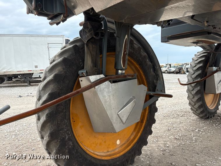 image for item YA4014 2016 Hagie STS12 sprayer