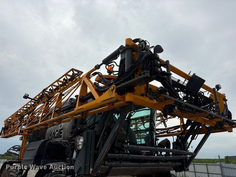 image for item YA4014 2016 Hagie STS12 sprayer