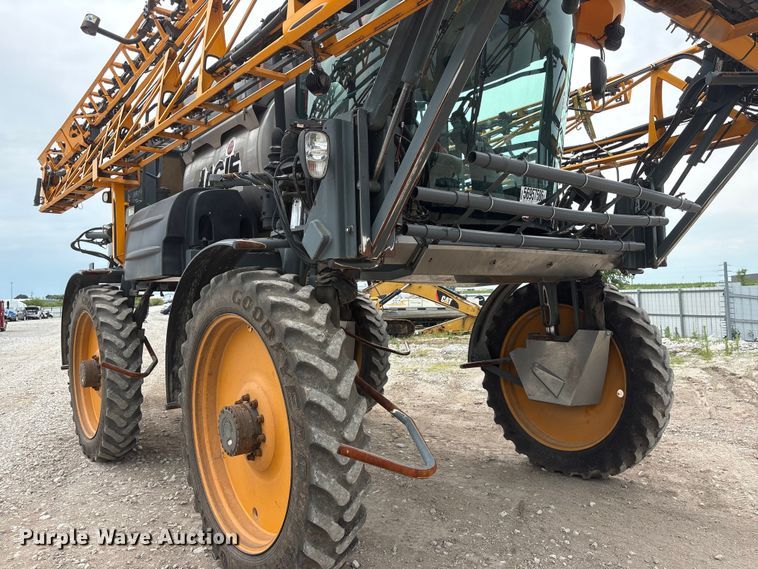 image for item YA4014 2016 Hagie STS12 sprayer