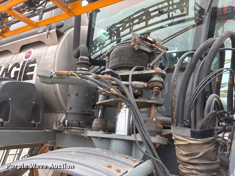 image for item YA4014 2016 Hagie STS12 sprayer