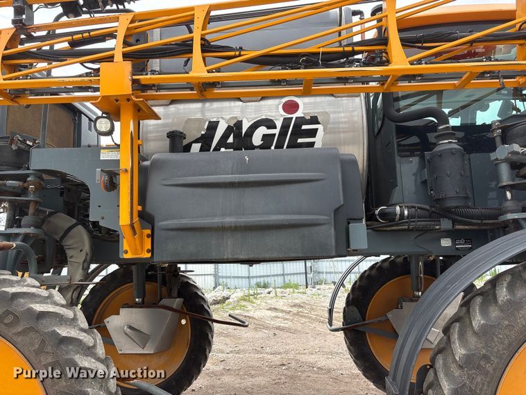 image for item YA4014 2016 Hagie STS12 sprayer