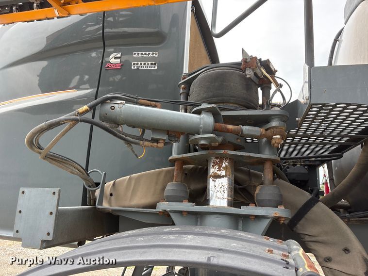 image for item YA4014 2016 Hagie STS12 sprayer