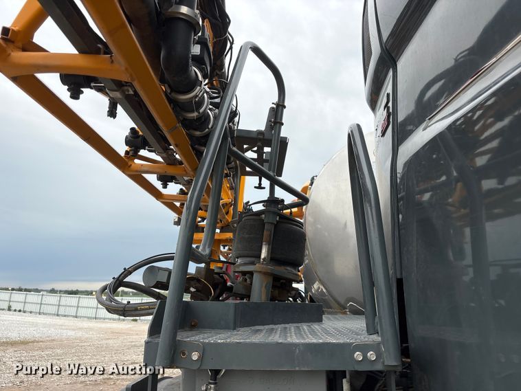 image for item YA4014 2016 Hagie STS12 sprayer