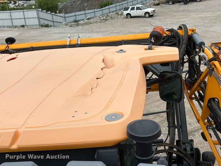 image for item YA4014 2016 Hagie STS12 sprayer