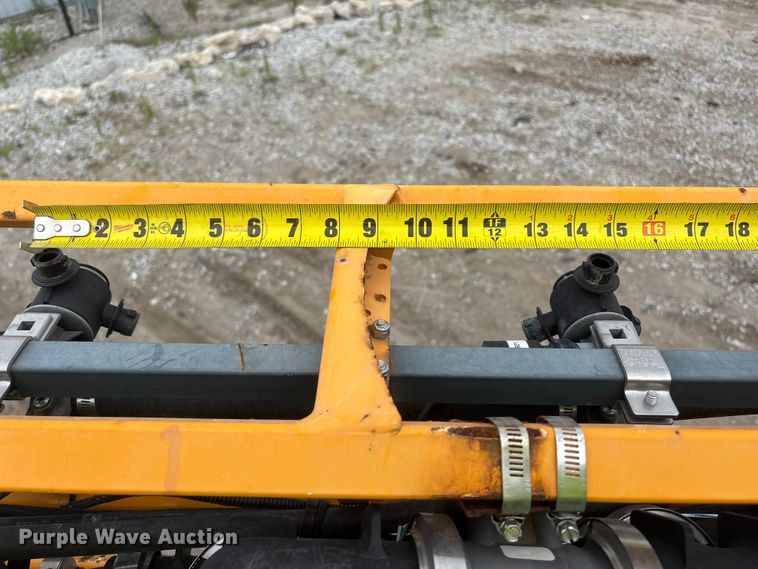 image for item YA4014 2016 Hagie STS12 sprayer