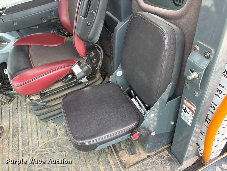 image for item YA4014 2016 Hagie STS12 sprayer