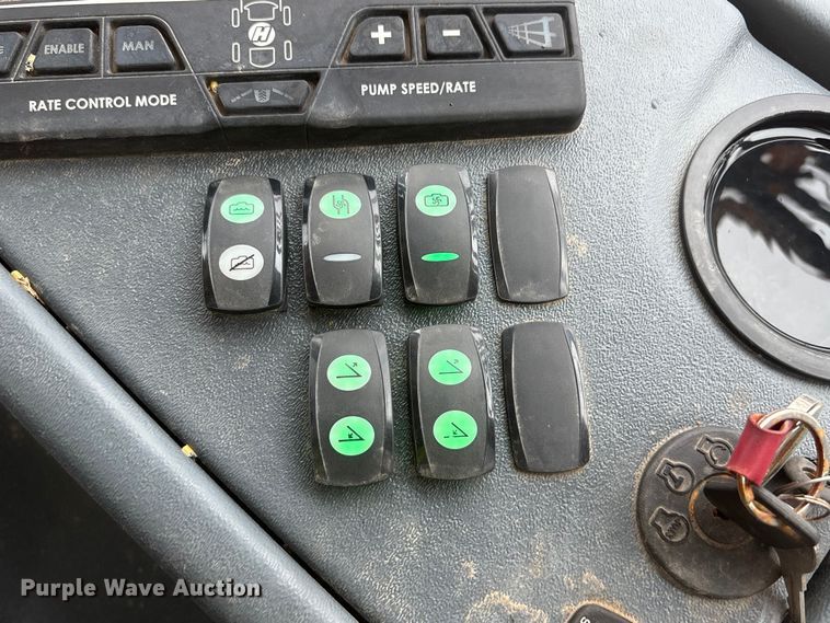 image for item YA4014 2016 Hagie STS12 sprayer