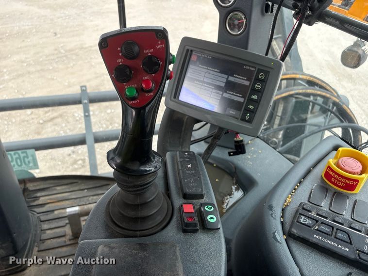 image for item YA4014 2016 Hagie STS12 sprayer