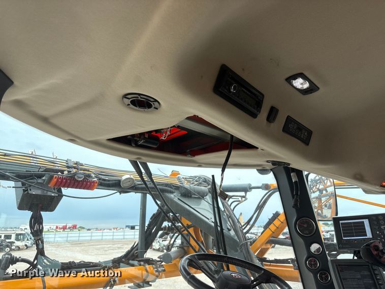 image for item YA4014 2016 Hagie STS12 sprayer