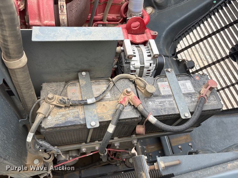 image for item YA4014 2016 Hagie STS12 sprayer