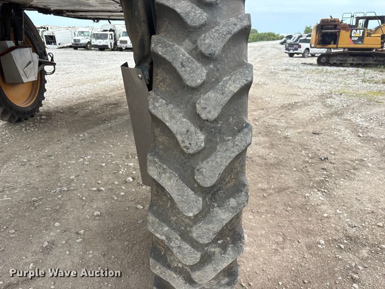 image for item YA4014 2016 Hagie STS12 sprayer