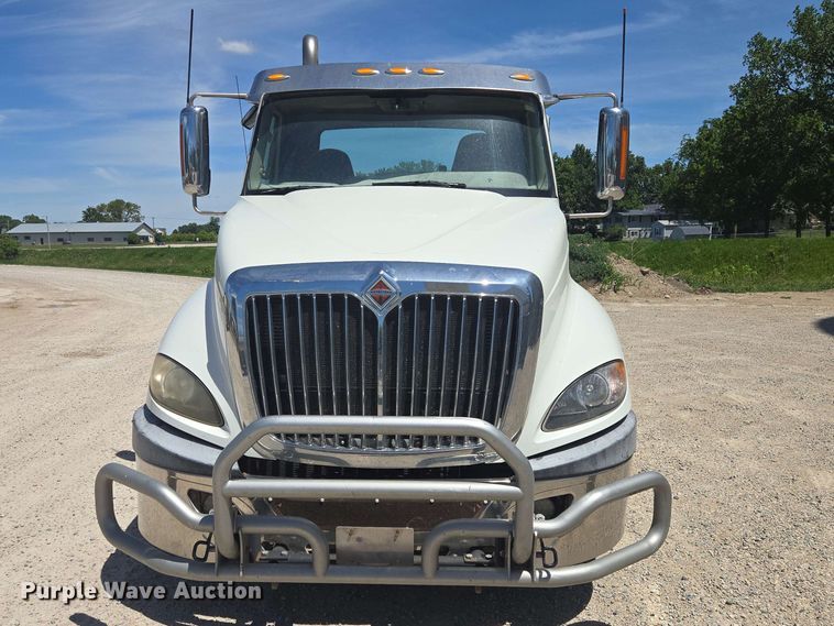 image for item DP8979 2015 International ProStar semi truck