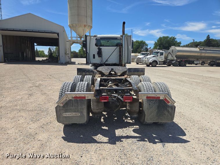 image for item DP8979 2015 International ProStar semi truck