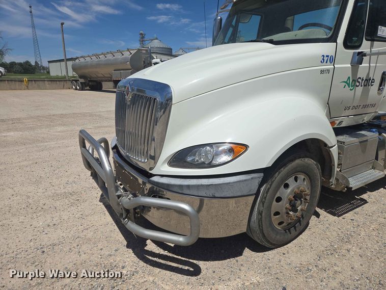 image for item DP8979 2015 International ProStar semi truck