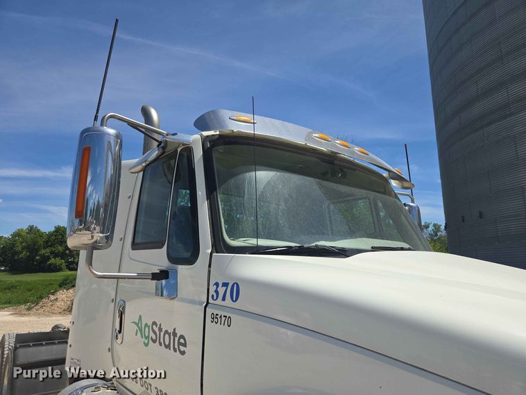 image for item DP8979 2015 International ProStar semi truck