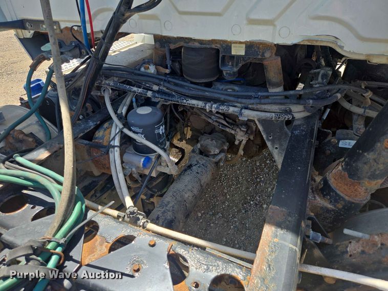 image for item DP8979 2015 International ProStar semi truck