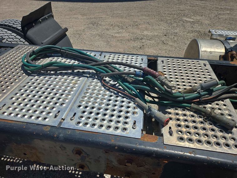 image for item DP8979 2015 International ProStar semi truck