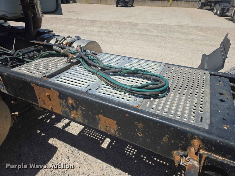 image for item DP8979 2015 International ProStar semi truck