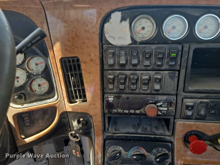 image for item DP8979 2015 International ProStar semi truck