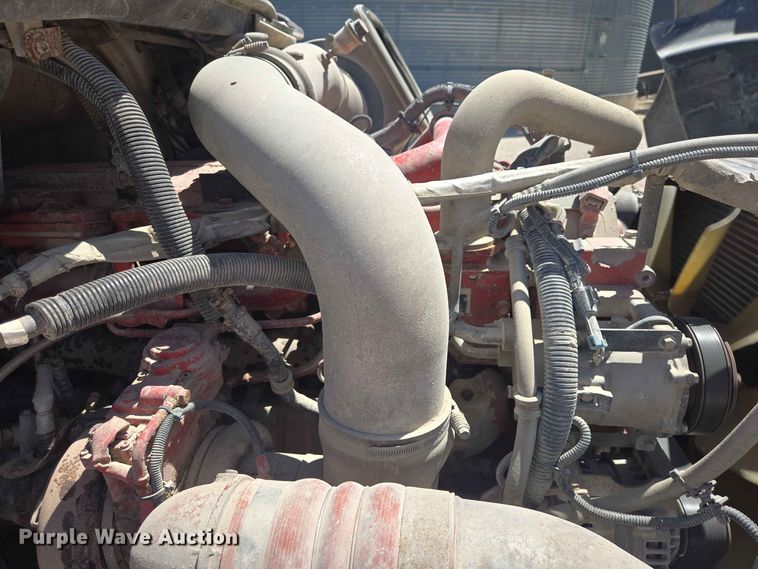 image for item DP8979 2015 International ProStar semi truck