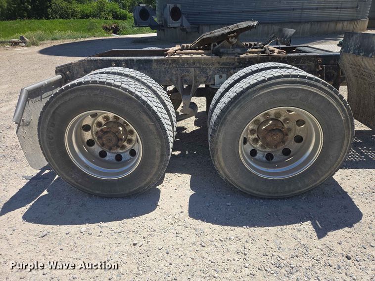 image for item DP8979 2015 International ProStar semi truck