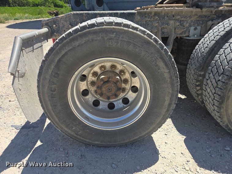 image for item DP8979 2015 International ProStar semi truck