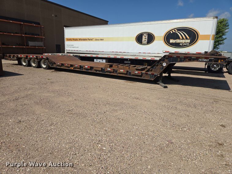 image for item DQ0005 2014 Trail-Eze TE70HT drop deck hydraulic tail equipment trailer