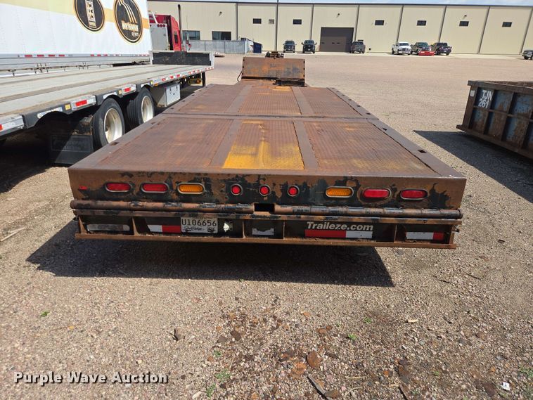 image for item DQ0005 2014 Trail-Eze TE70HT drop deck hydraulic tail equipment trailer