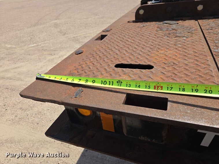 image for item DQ0005 2014 Trail-Eze TE70HT drop deck hydraulic tail equipment trailer
