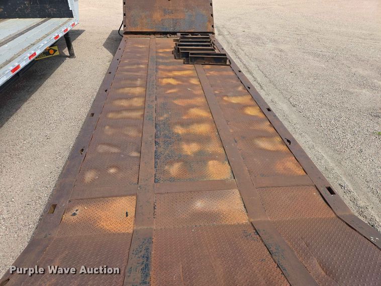 image for item DQ0005 2014 Trail-Eze TE70HT drop deck hydraulic tail equipment trailer