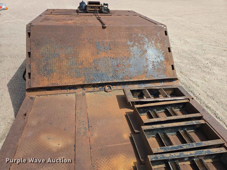 image for item DQ0005 2014 Trail-Eze TE70HT drop deck hydraulic tail equipment trailer
