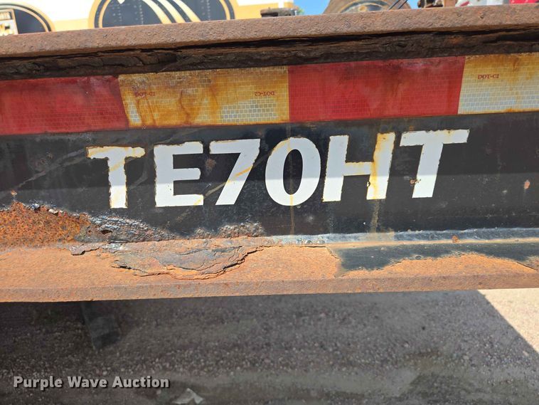 image for item DQ0005 2014 Trail-Eze TE70HT drop deck hydraulic tail equipment trailer