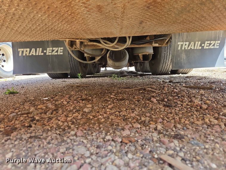 image for item DQ0005 2014 Trail-Eze TE70HT drop deck hydraulic tail equipment trailer
