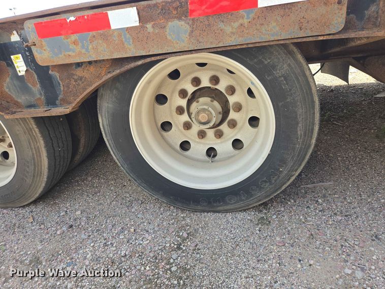 image for item DQ0005 2014 Trail-Eze TE70HT drop deck hydraulic tail equipment trailer
