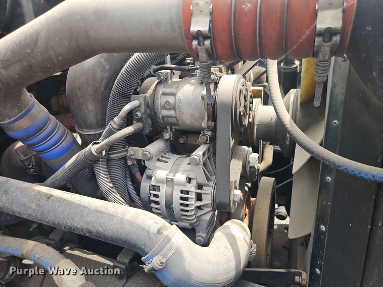 image for item DQ7799 2005 Kenworth truck cab and chassis
