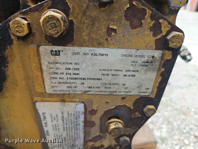 image for item DQ7799 2005 Kenworth truck cab and chassis