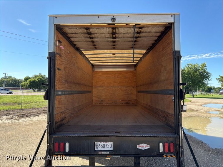 image for item DQ7845 2017 International TerraStar box truck