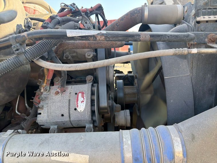 image for item DQ7862 2007 Freightliner Columbia semi truck