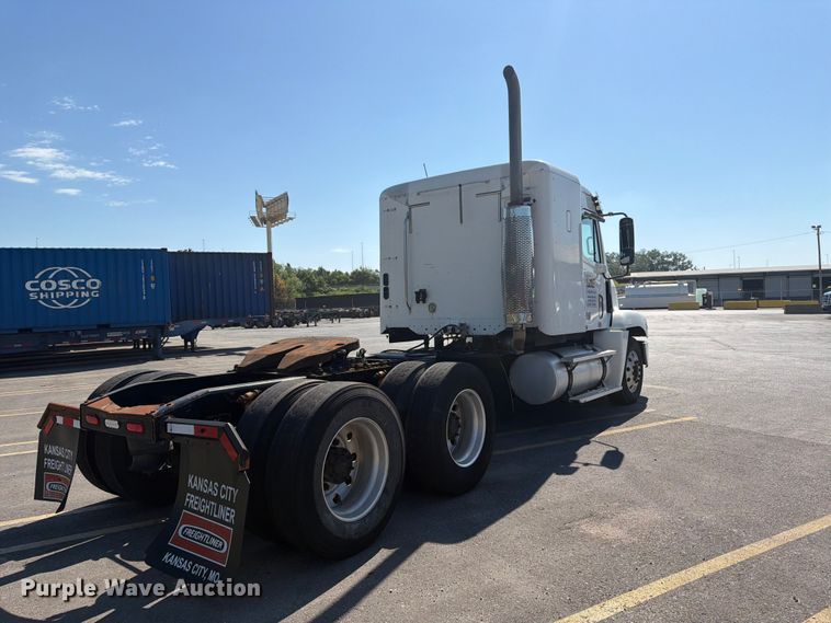 image for item DQ7864 2006 Freightliner CST120 semi truck