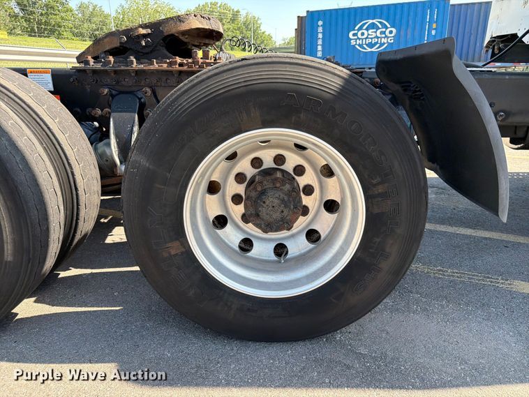 image for item DQ7864 2006 Freightliner CST120 semi truck