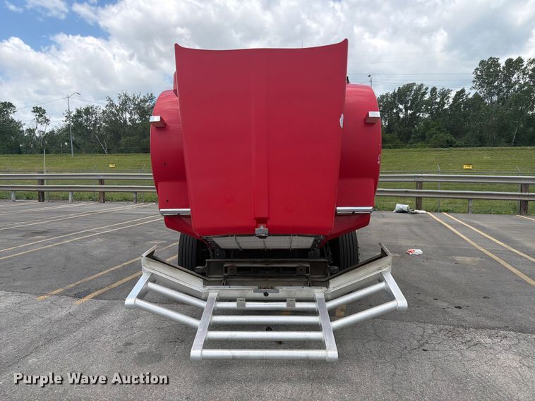image for item DQ7867 2005 Kenworth T800 semi truck