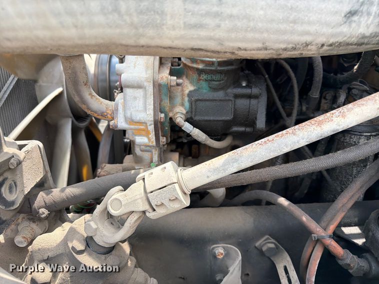 image for item DQ7868 2005 Freightliner Columbia semi truck