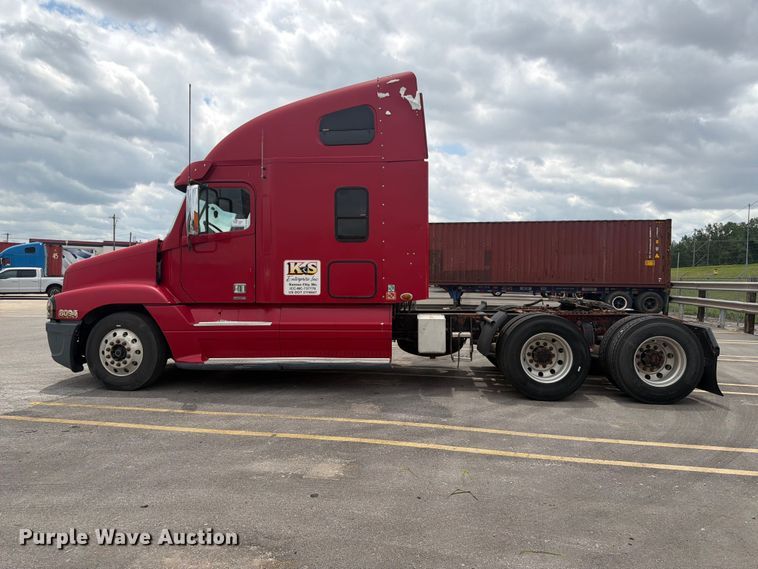 image for item DQ7869 2006 Freightliner CST120 semi truck