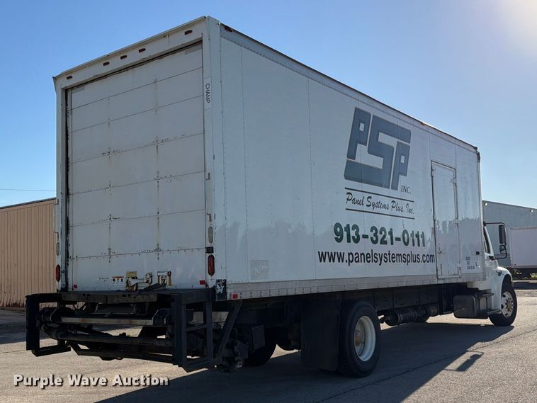 image for item DQ7878 2013 Freightliner M2 106 box truck