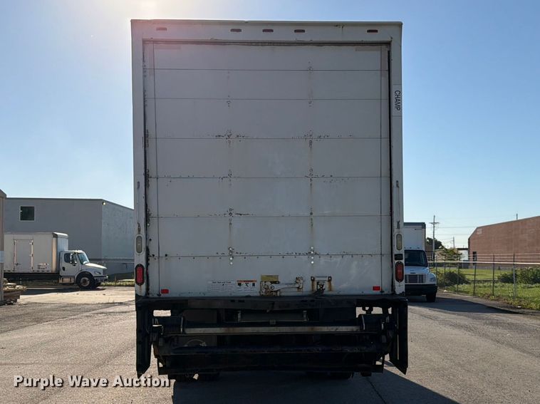 image for item DQ7878 2013 Freightliner M2 106 box truck